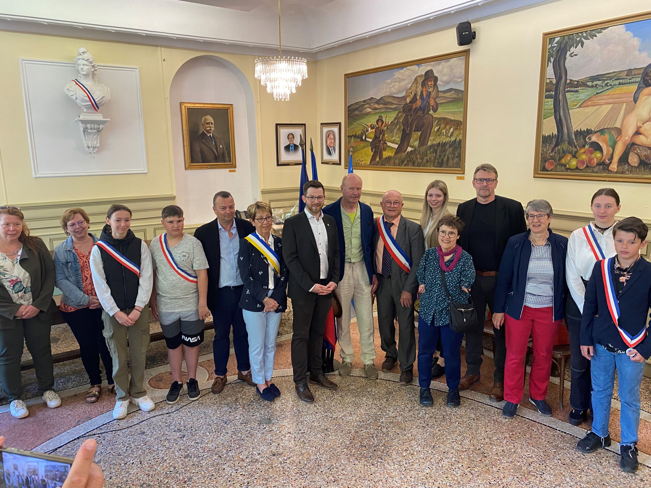 Read more about the article Mark­grö­nin­ger Dele­ga­ti­on zu Besuch in Saint-Mar­tin-de-Crau
